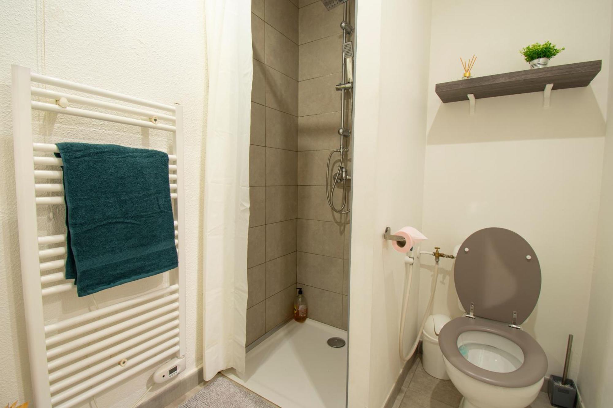Studio Le Jimmys Rez De Chaussee Beaurepaire  Exterior photo